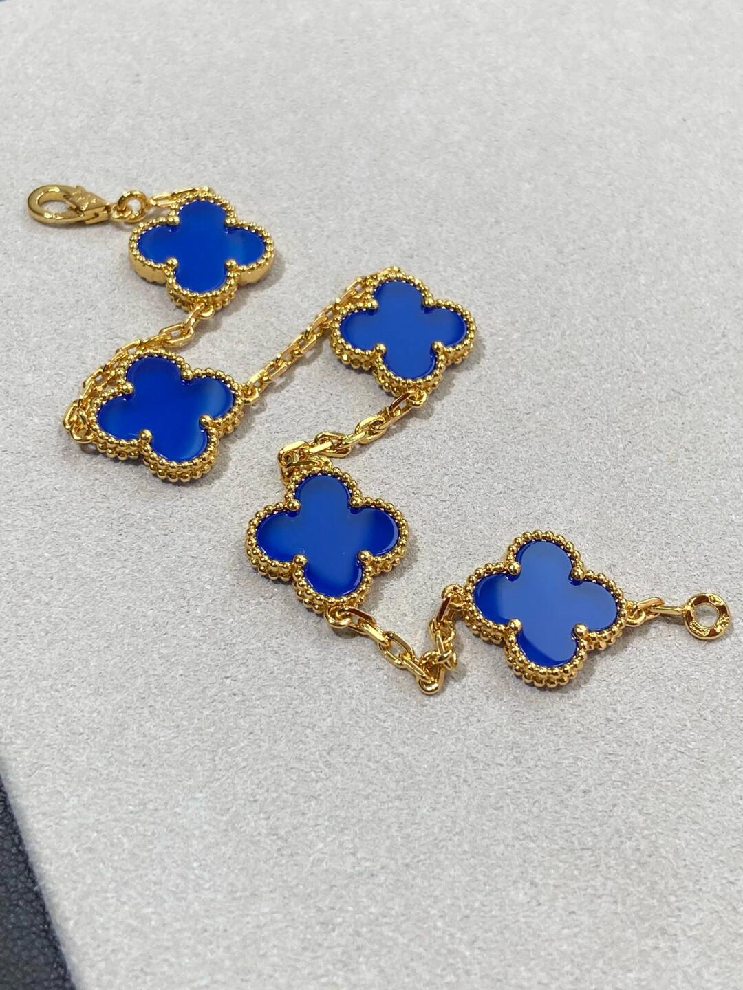 Fake Van Cleef & Arpels Deep Blue Agate Vintage Alhambra Bracelet 5 Motifs