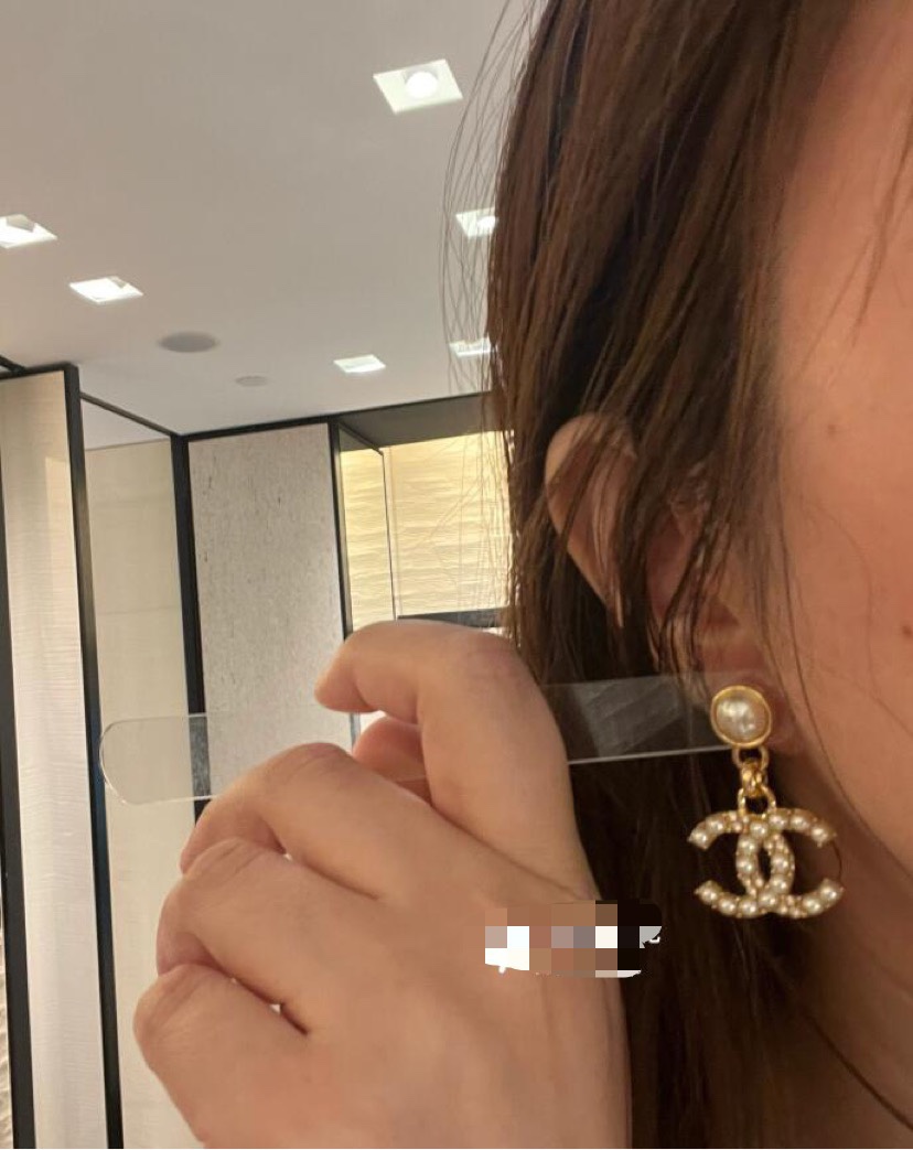 Dupe Chanel Pearl and Diamond Paved CC Dangle Earrings