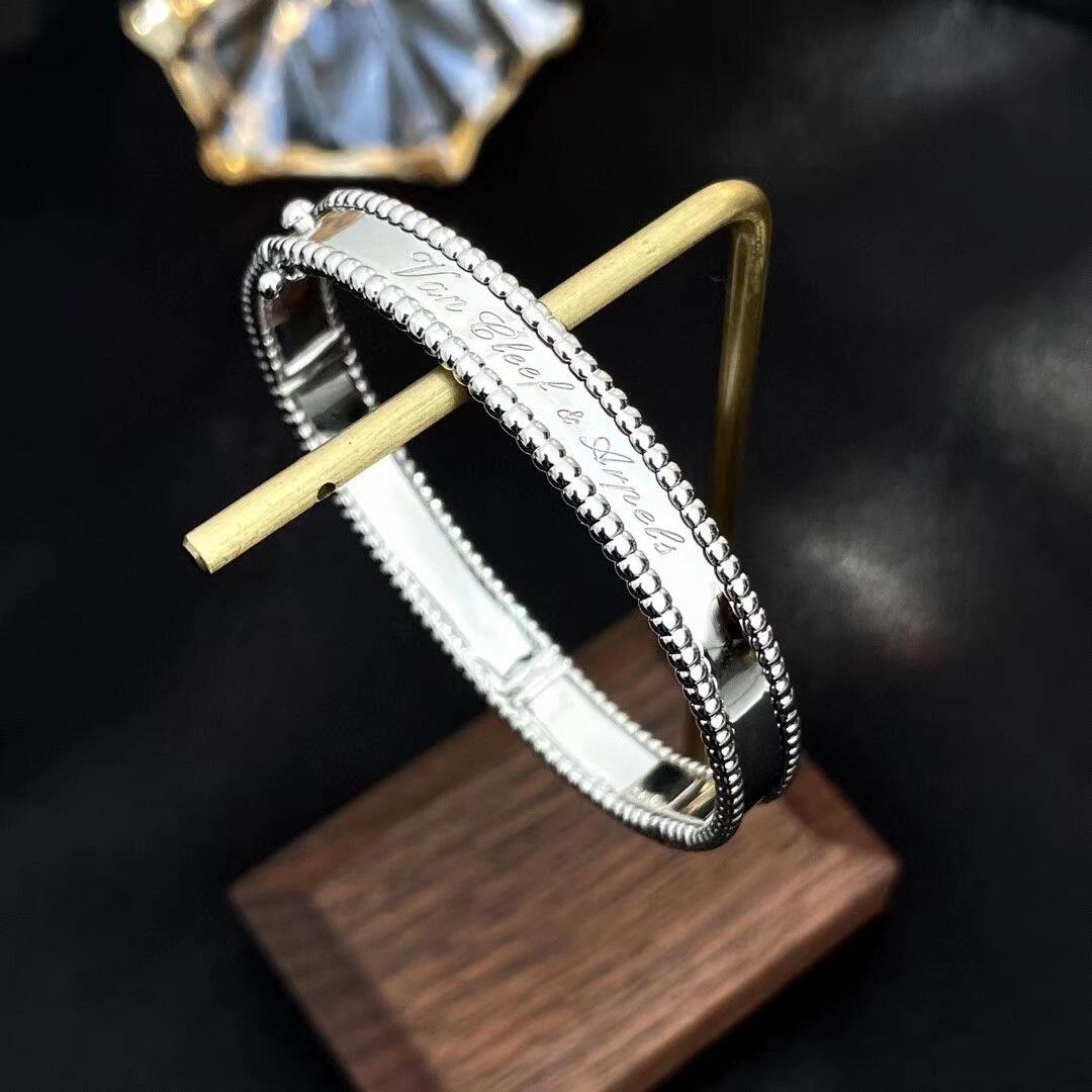 Dupe Van Cleef & Arpels Perlee Signature Bracelet - Medium Bangle