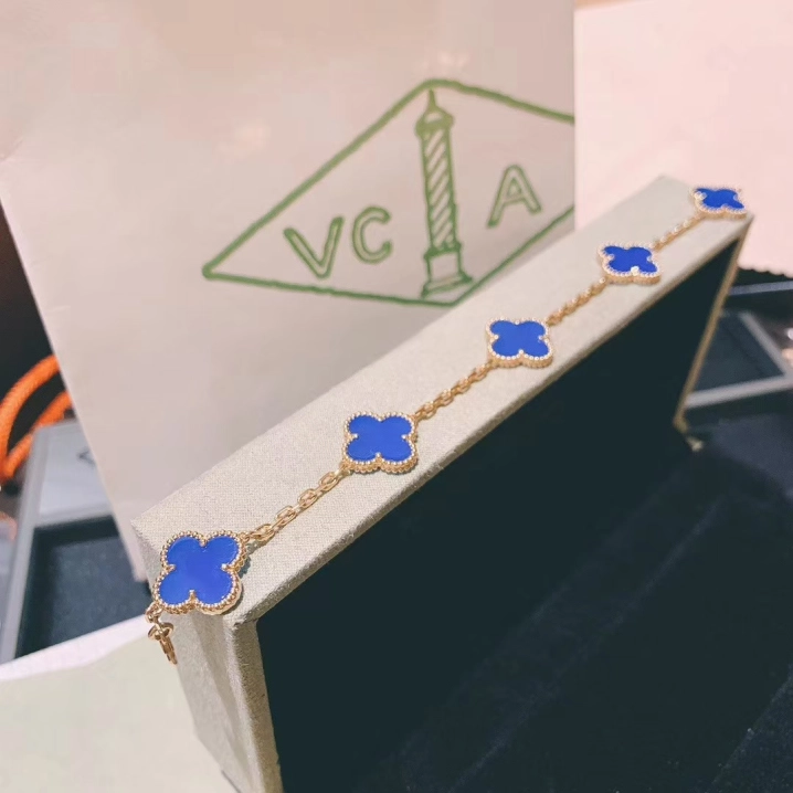 Fake Van Cleef & Arpels Deep Blue Agate Vintage Alhambra Bracelet 5 Motifs