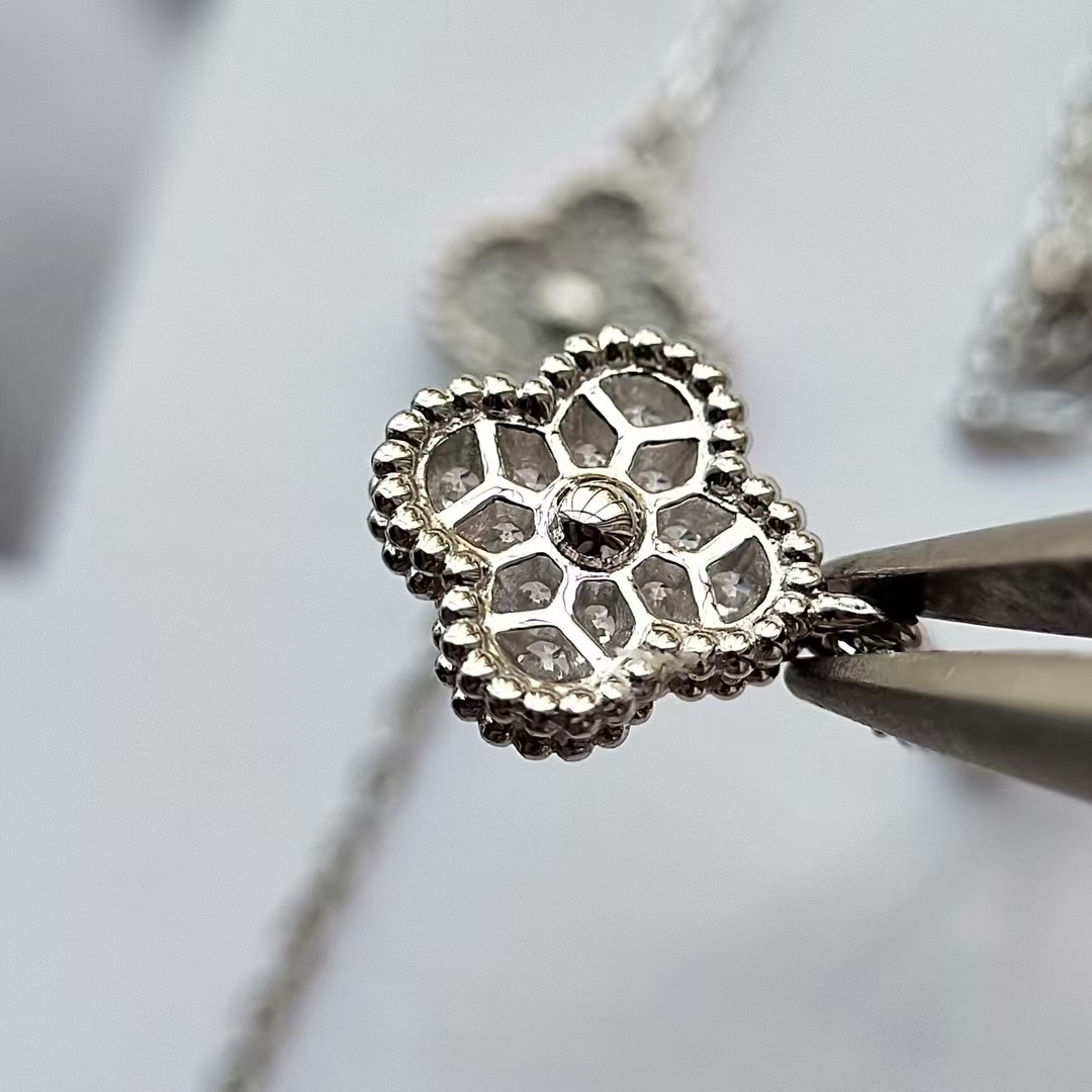 Dupe Van Cleef & Arpels Diamond Sweet Alhambra Bracelet in Silver-tone, 6 Motifs