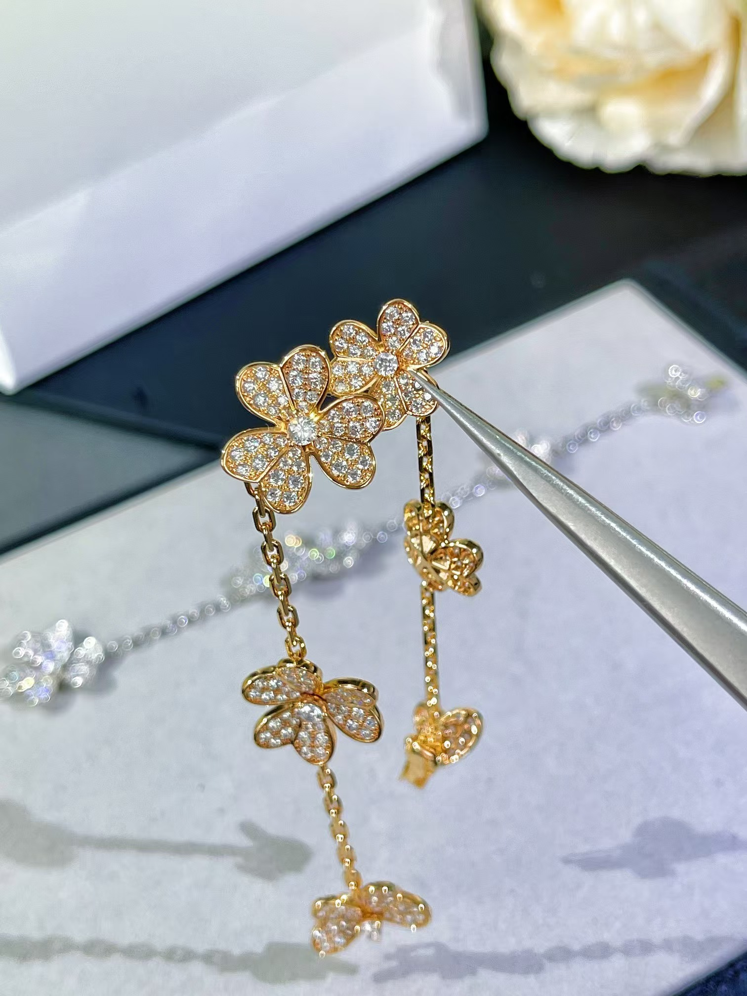 Dupe Van Cleef & Arpels Diamond Paved Frivole Flora Bracelet 5 Motifs