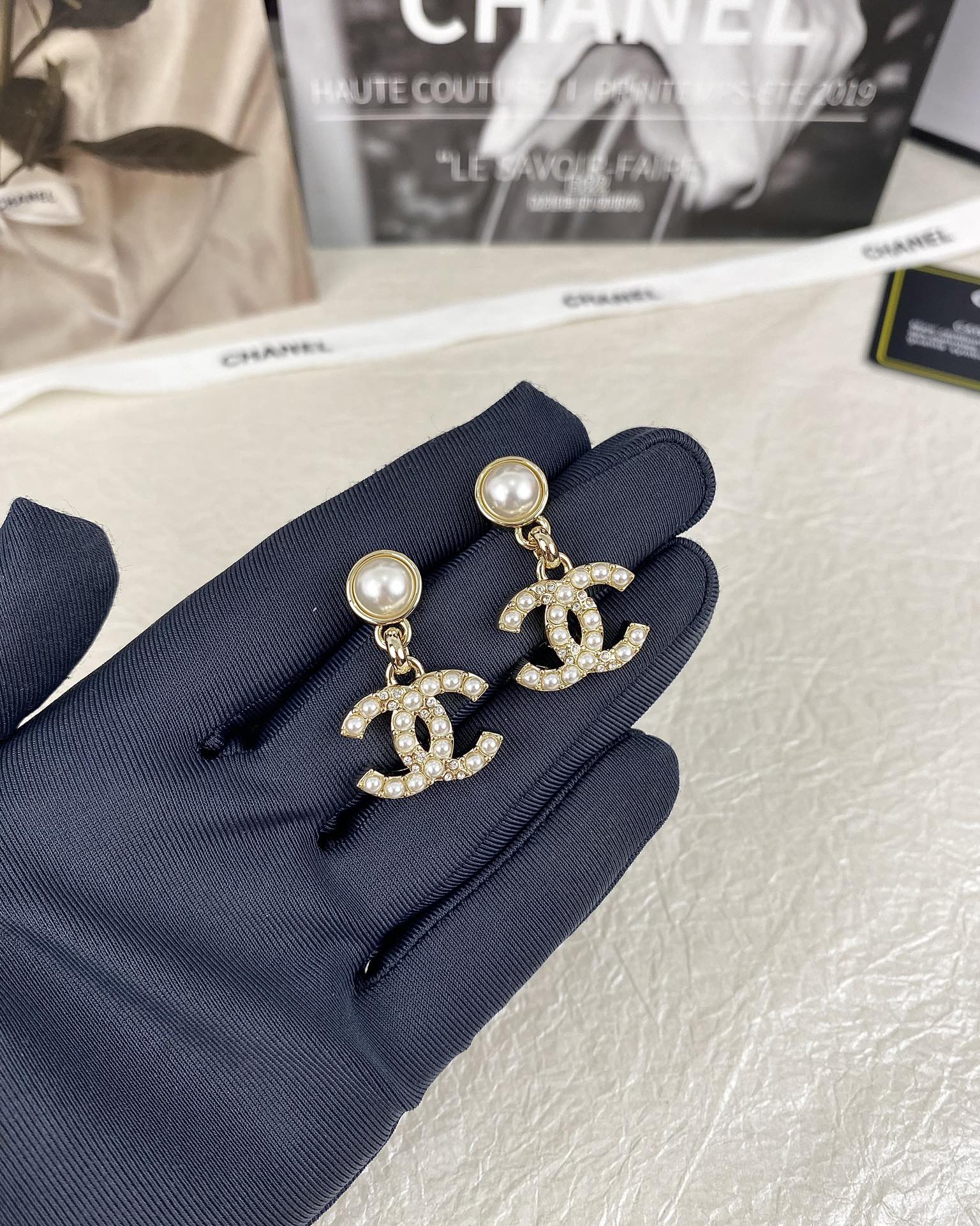 Dupe Chanel Pearl and Diamond Paved CC Dangle Earrings