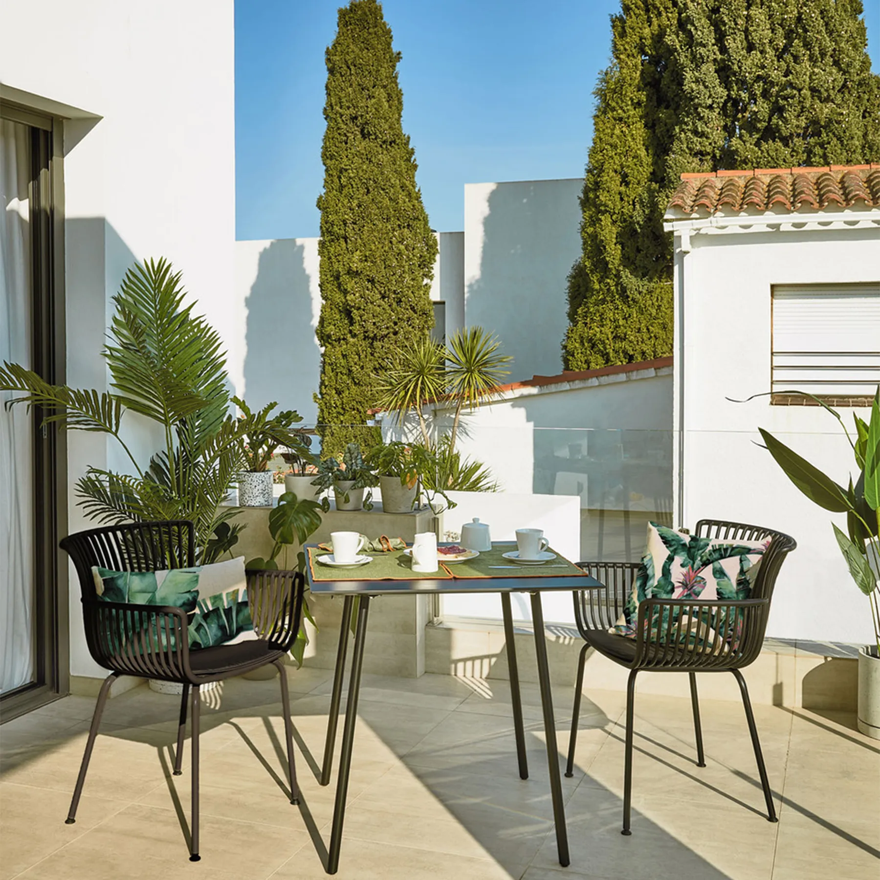 Surpika Outdoor Dining Chair - Black
