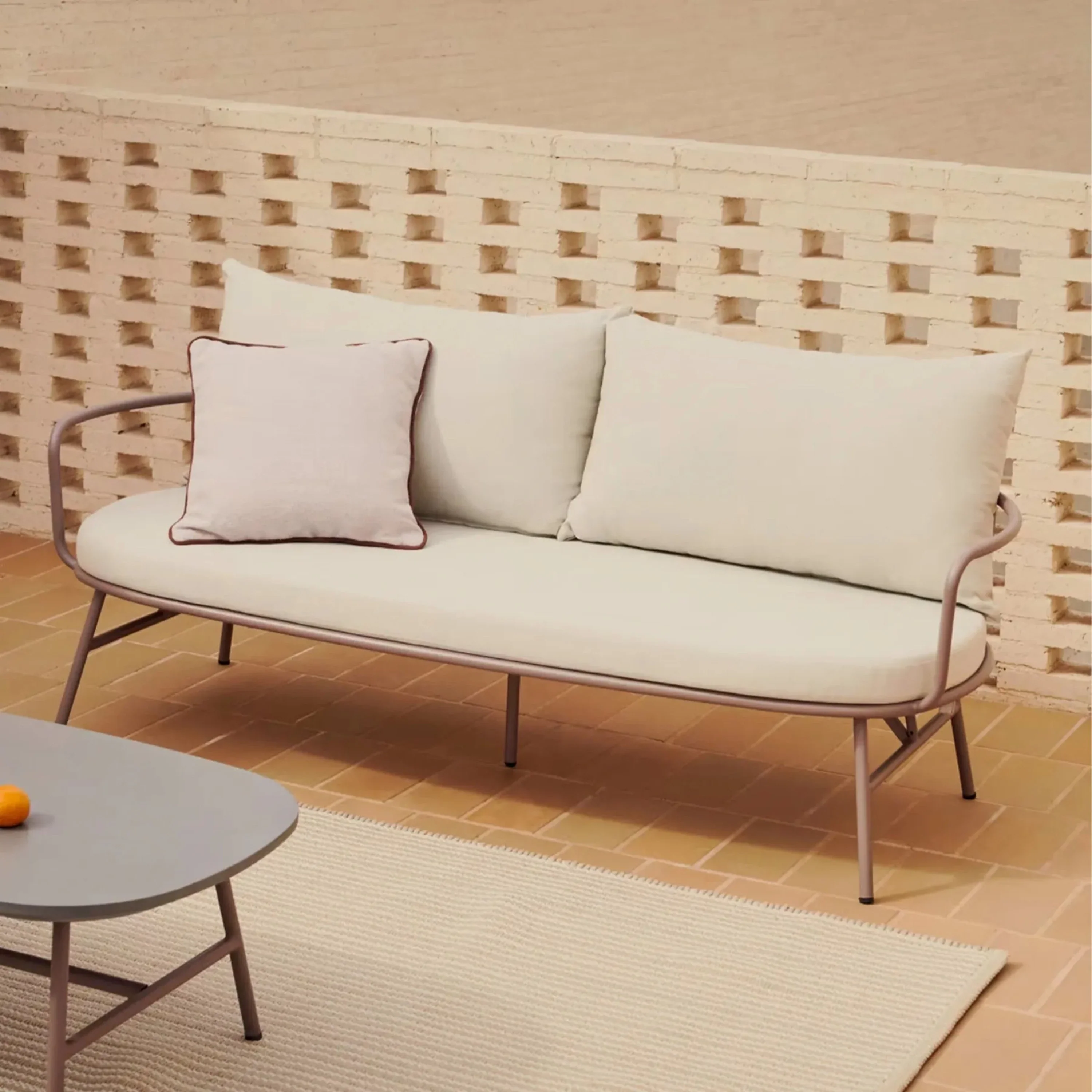 Bramant Outdoor 2 Seater Sofa - Mauve