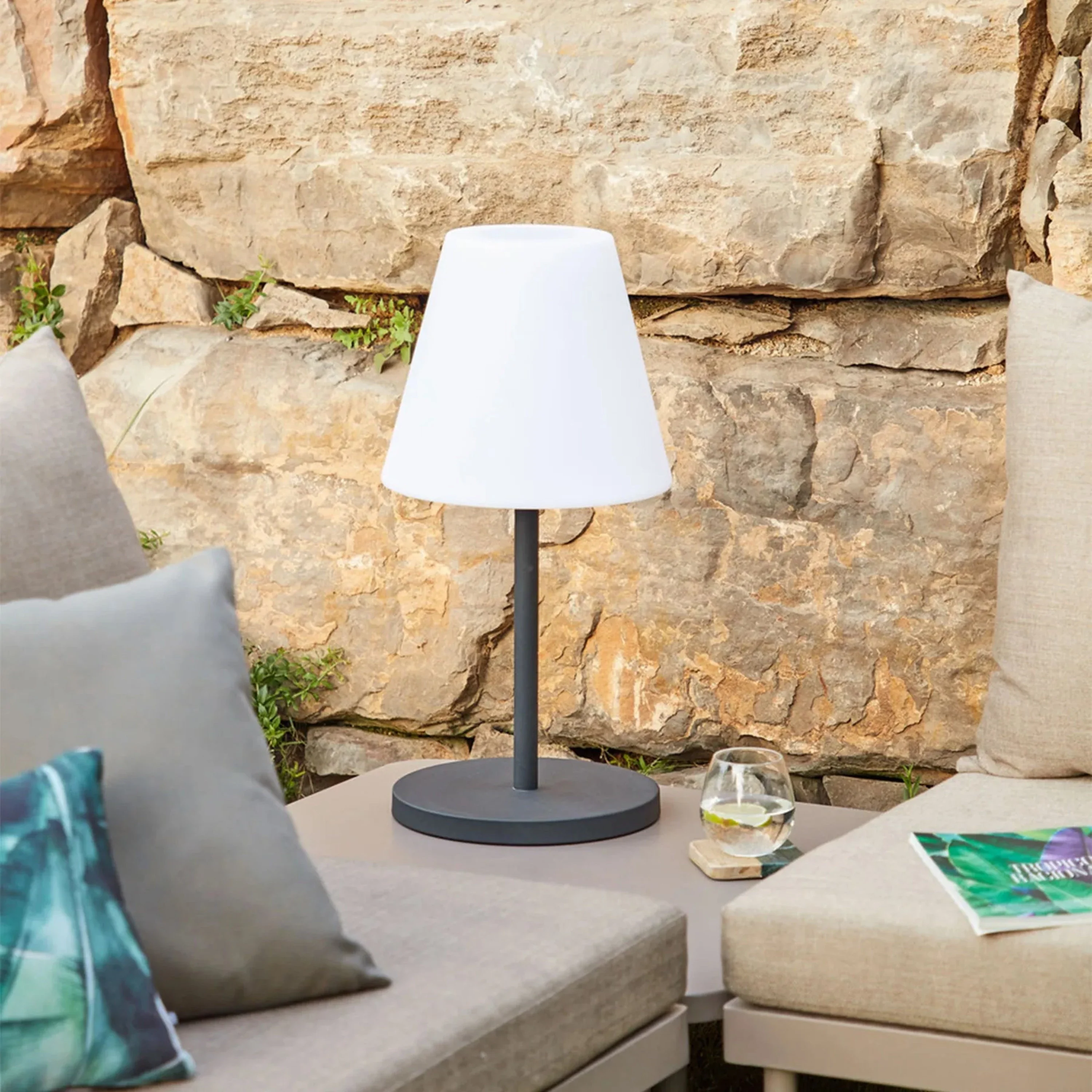 Amaray Outdoor Table Lamp - Black
