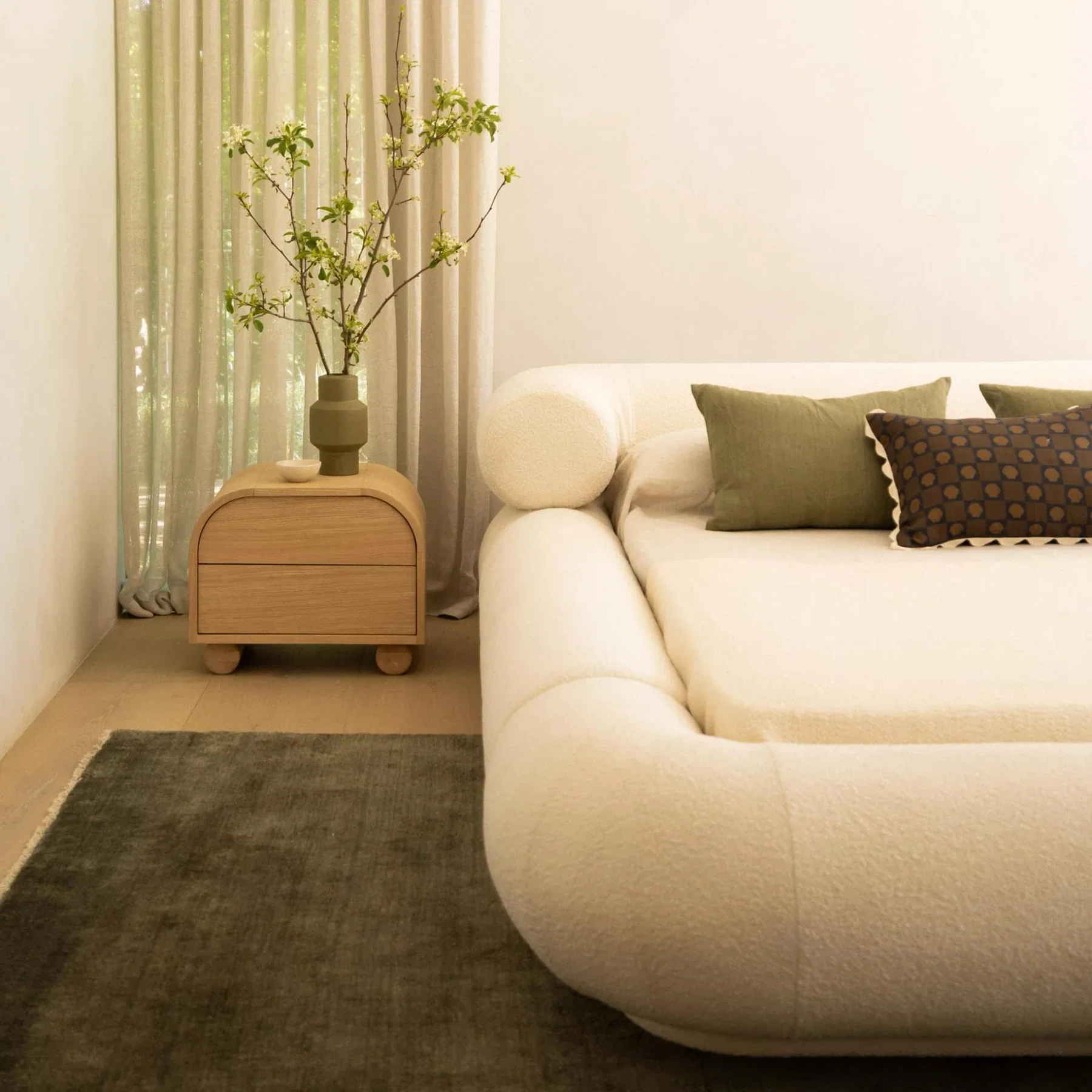 Restore King Bed - Copenhagen Off White