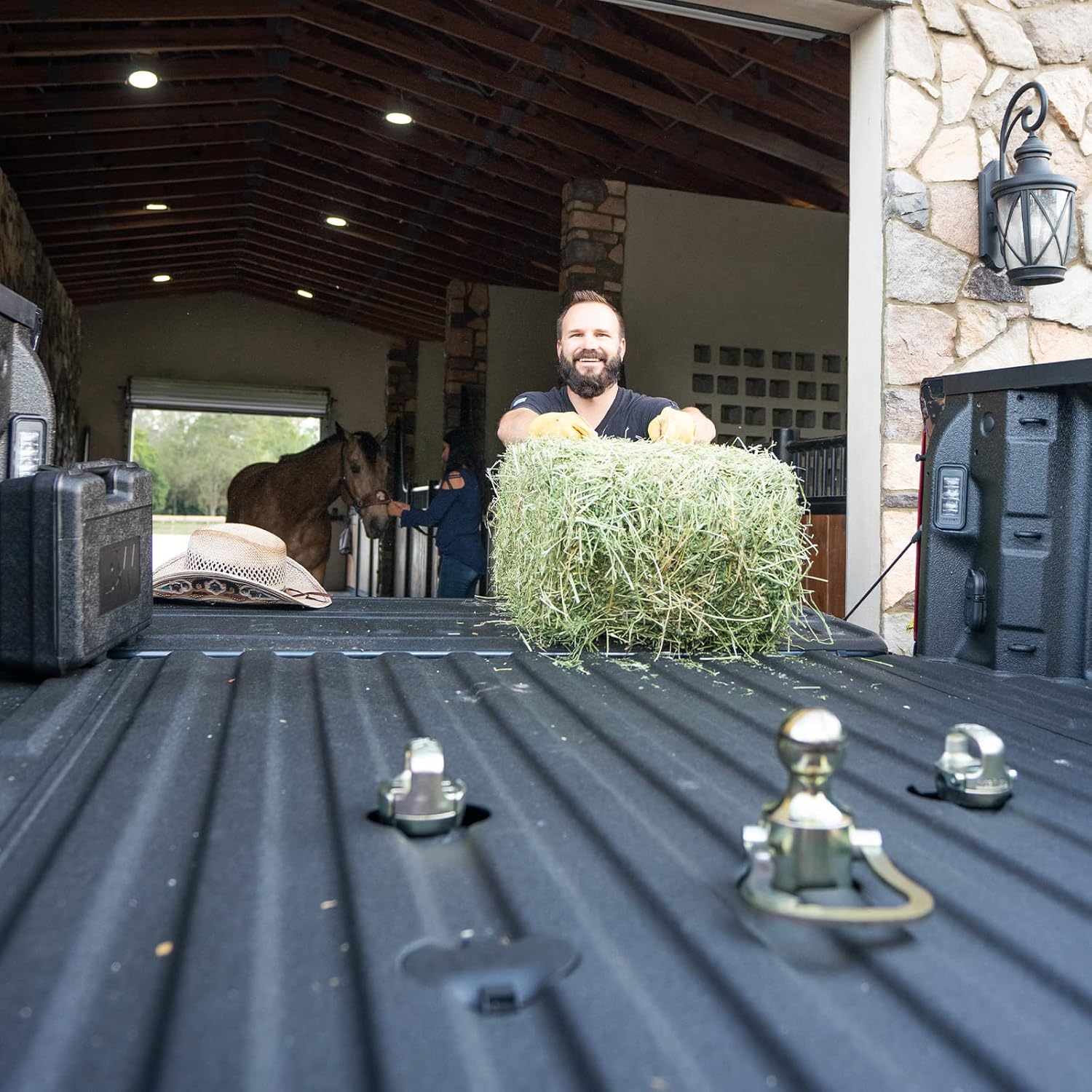 B&W GNXA2061 Gooseneck Ball & Chain Kit for Ford/GM/Nissan