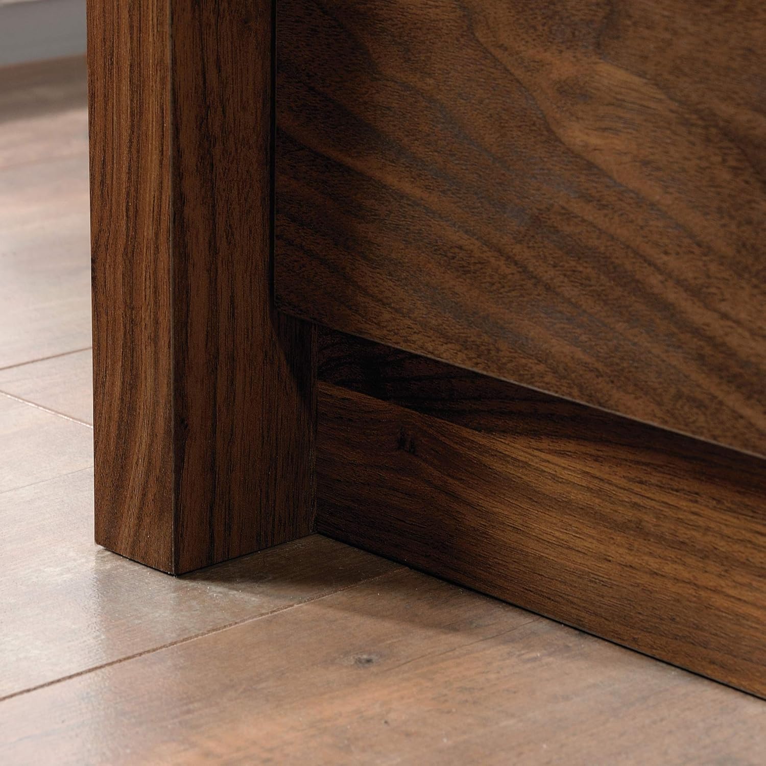 Sauder Harvey Park 6-Drawer Dresser, Grand Walnut