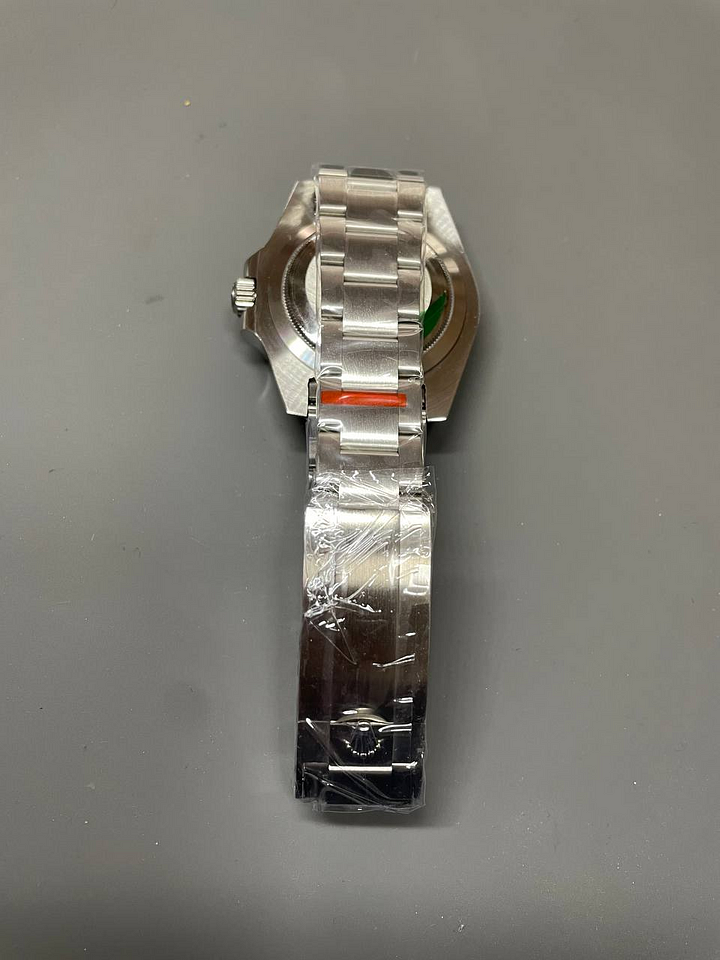 Rolex Submariner Hulk 116610LV Green Dial Replica - United Luxury