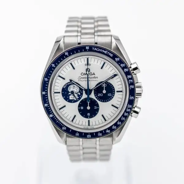 Omega Speedmaster Silver Snoopy Award Replica - United Luxury