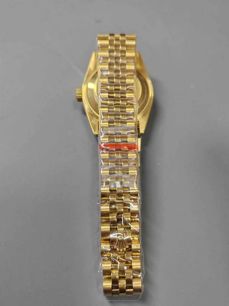 Replica Rolex Datejust Mid-Size 30mm Champagne Dial 6827 - United Luxury