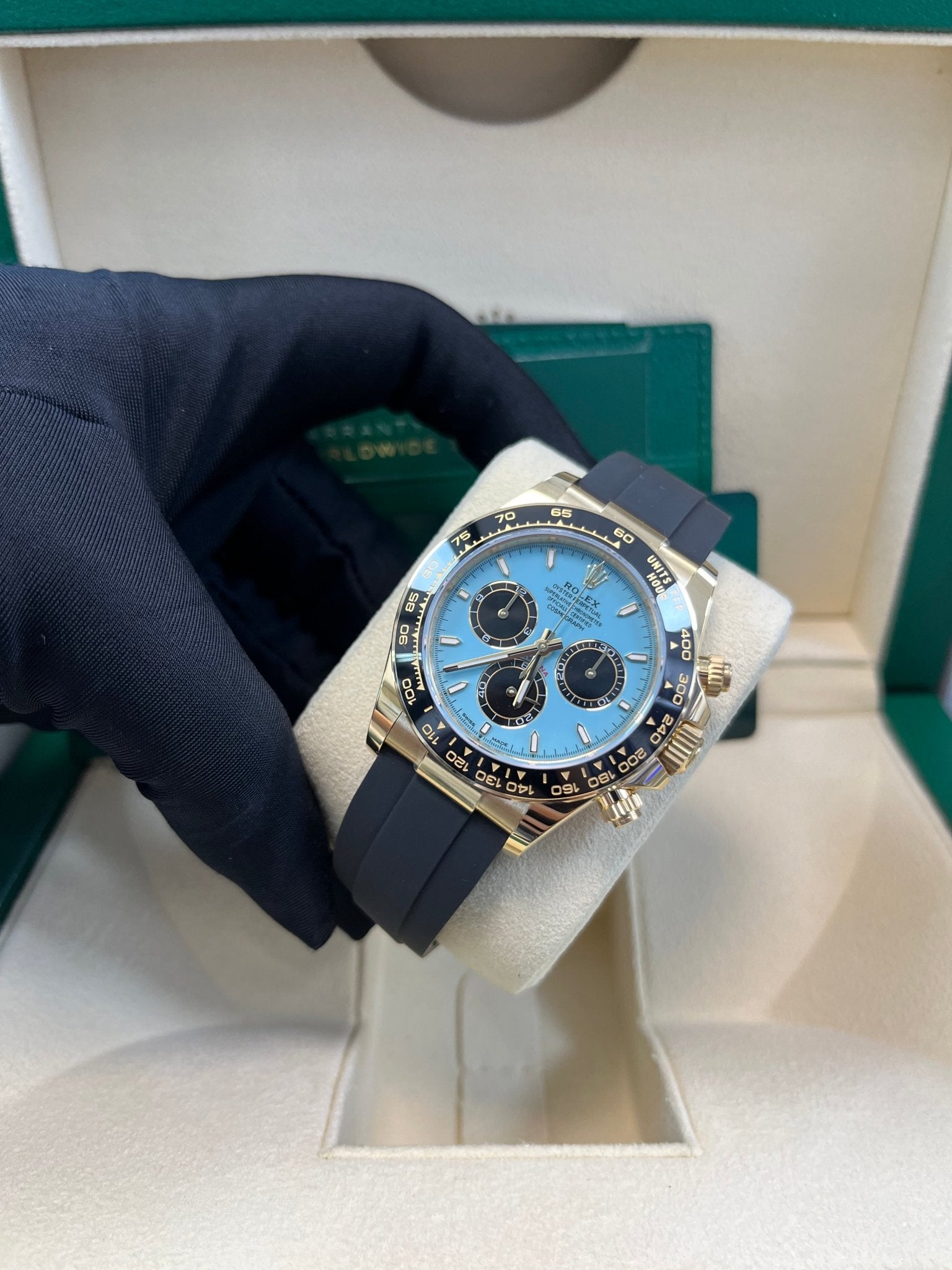 Daytona Yellow Gold Daytona Tiffany Dial on Oysterflex New 2025 Release Reference 126518 - United Luxury