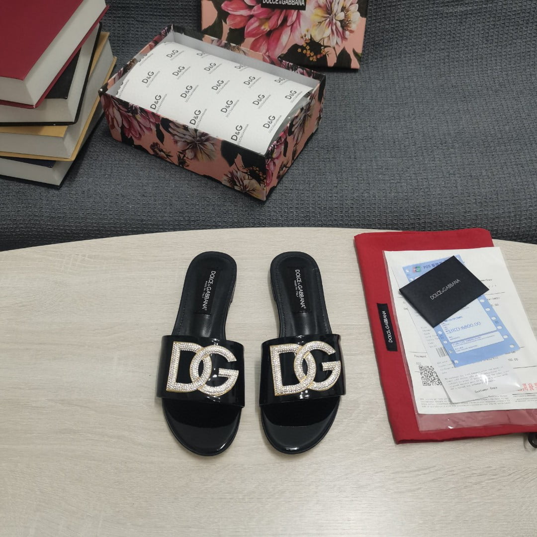 (1:1 replica) Dolce Gabbana Foiled Iguana-Print Slides With Rhinestone-Detailed DG Logo Black For Women DG Shoes