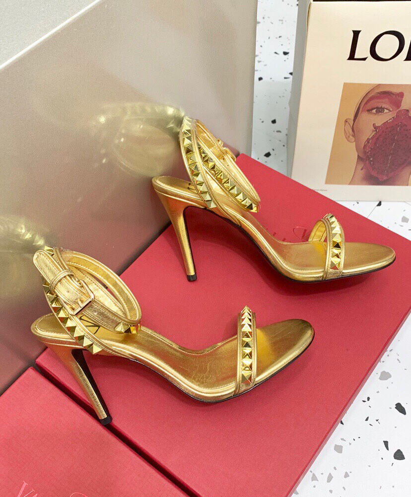 (1:1 replica) Valentino Women s Rockstud No Limit Sandal In Metallic Nappa 100MM
