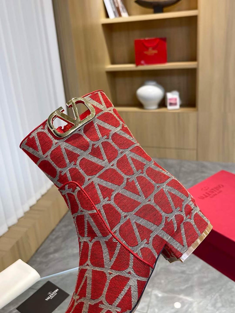 (1:1 replica) Valentino Logo Ankle Boot In Toile Iconographe