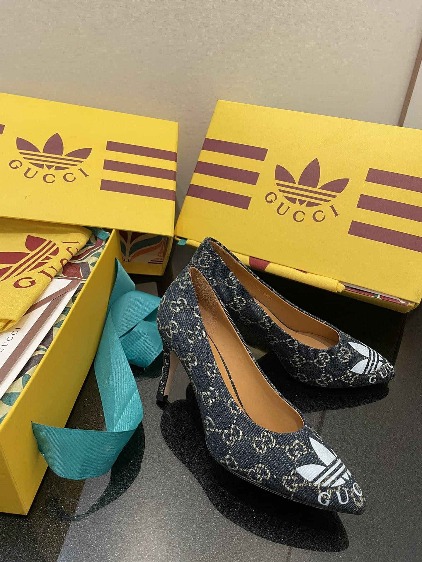 (1:1 replica) Gucci x Adidas Women s GG Pump Black For Women GG