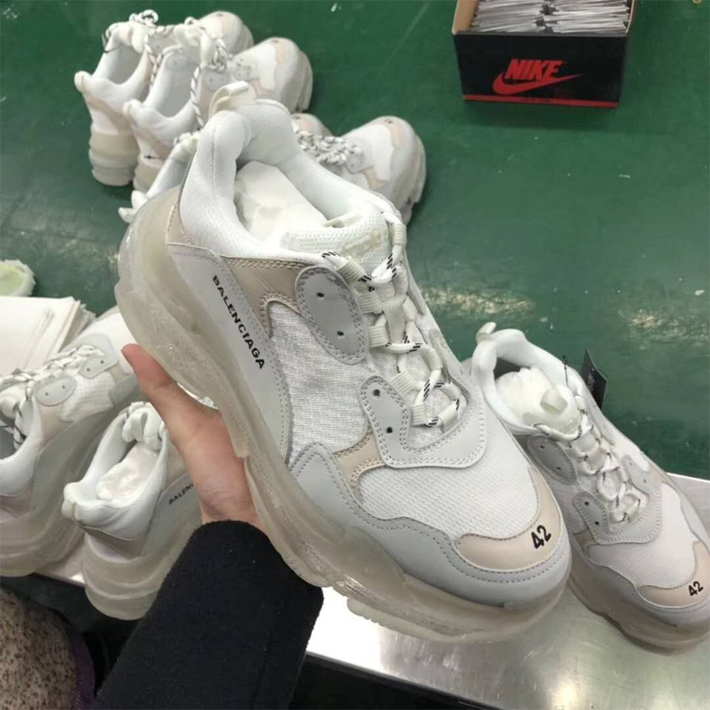 (1:1 replica) Balenciaga Clear Sole Triple S Low-top Trainers White