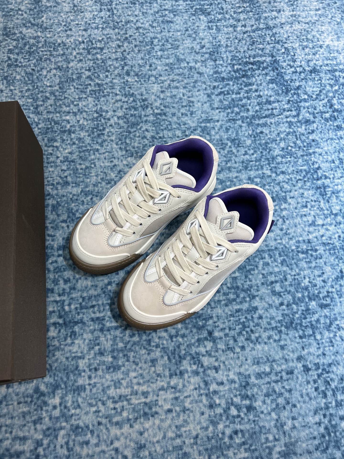(1:1 replica) Christian Dior Women s B713 Sneaker White For Women CD