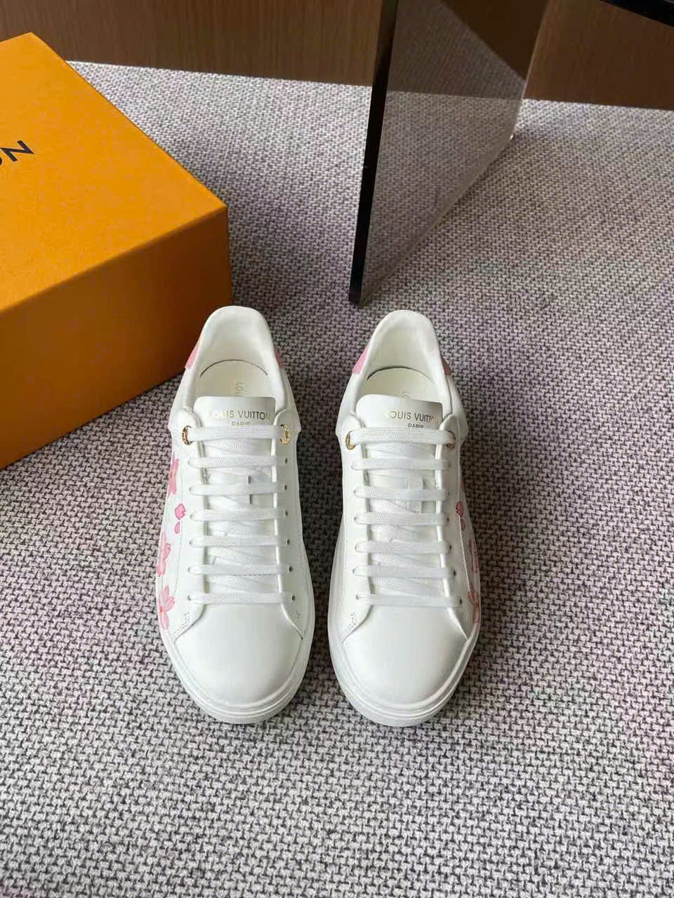 (1:1 replica) Louis Vuitton Monogram Cherry Blossoms Sneaker Shoes