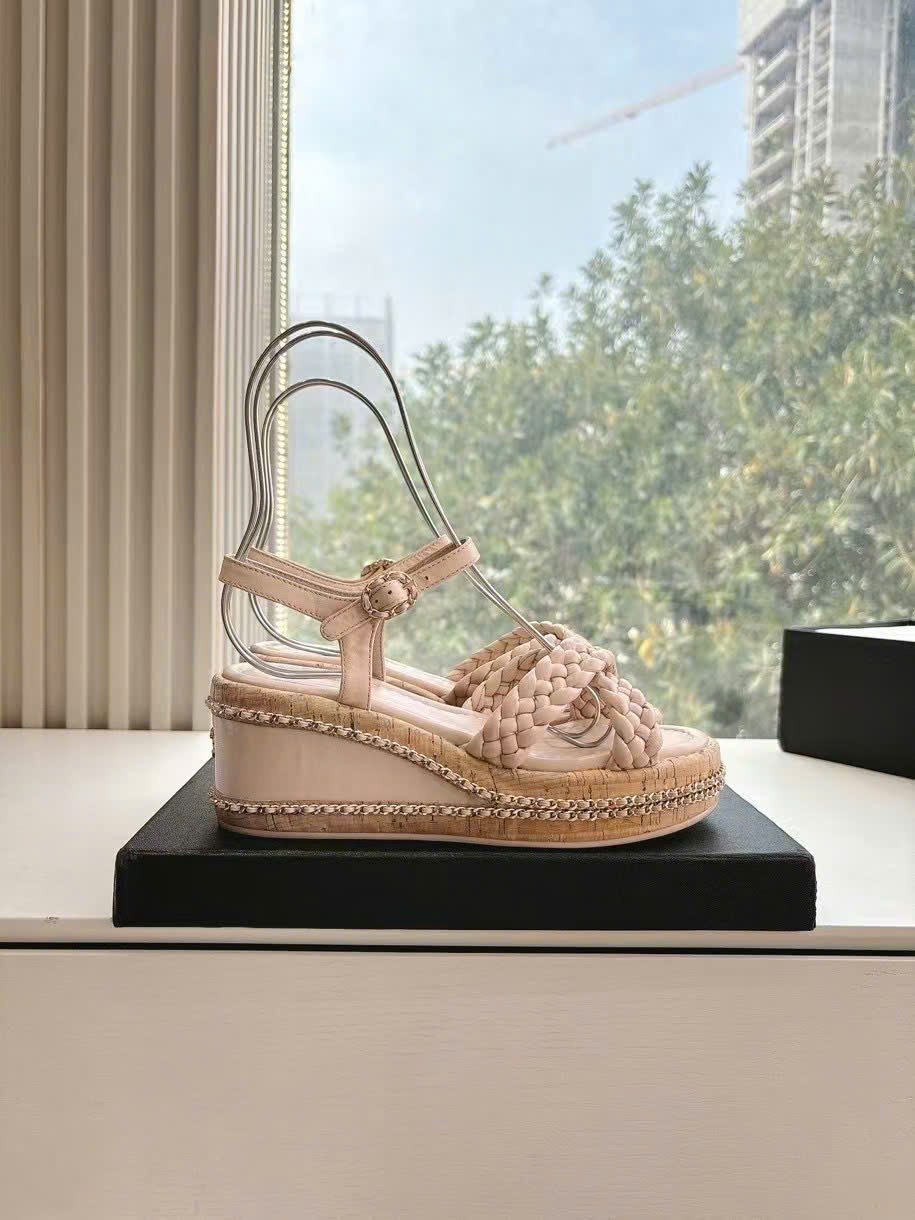 (1:1 replica) Chanel Wedges Women s Sandals New Collections 2025