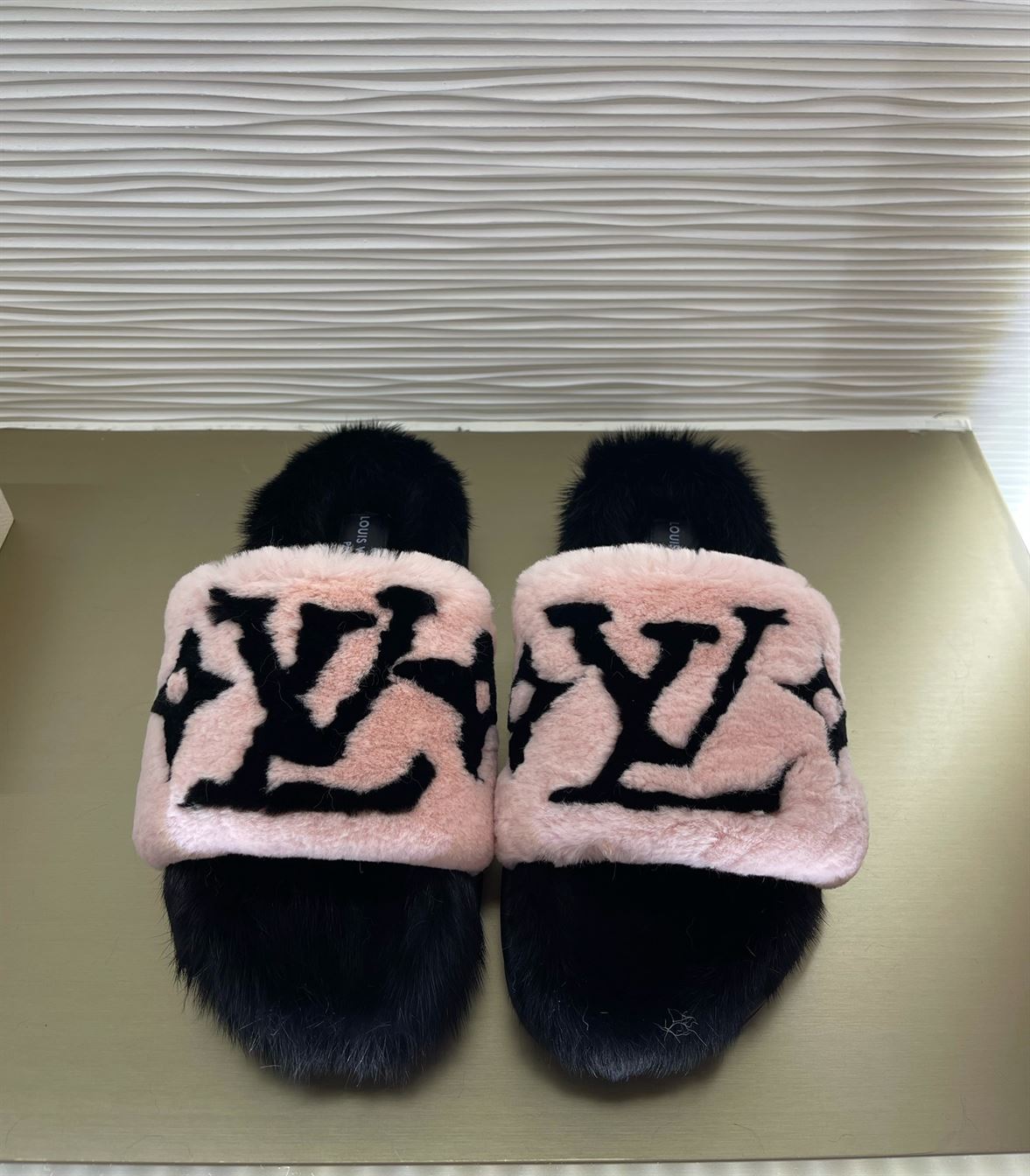 (1:1 replica) LOUIS VUITTON POOL PILLOW COMFORT MULES LVSD054