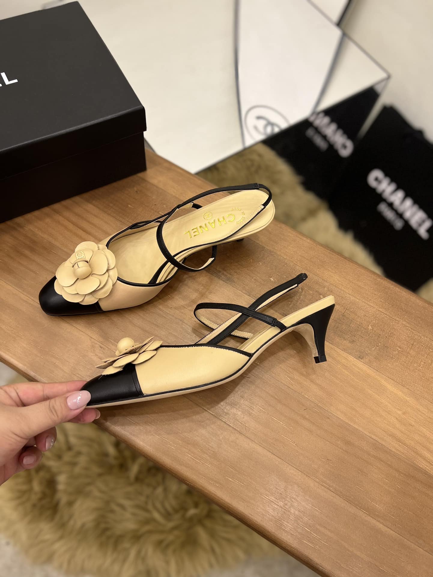 (1:1 replica) Chanel Women s Camellia Flower Slingback Beige For Women