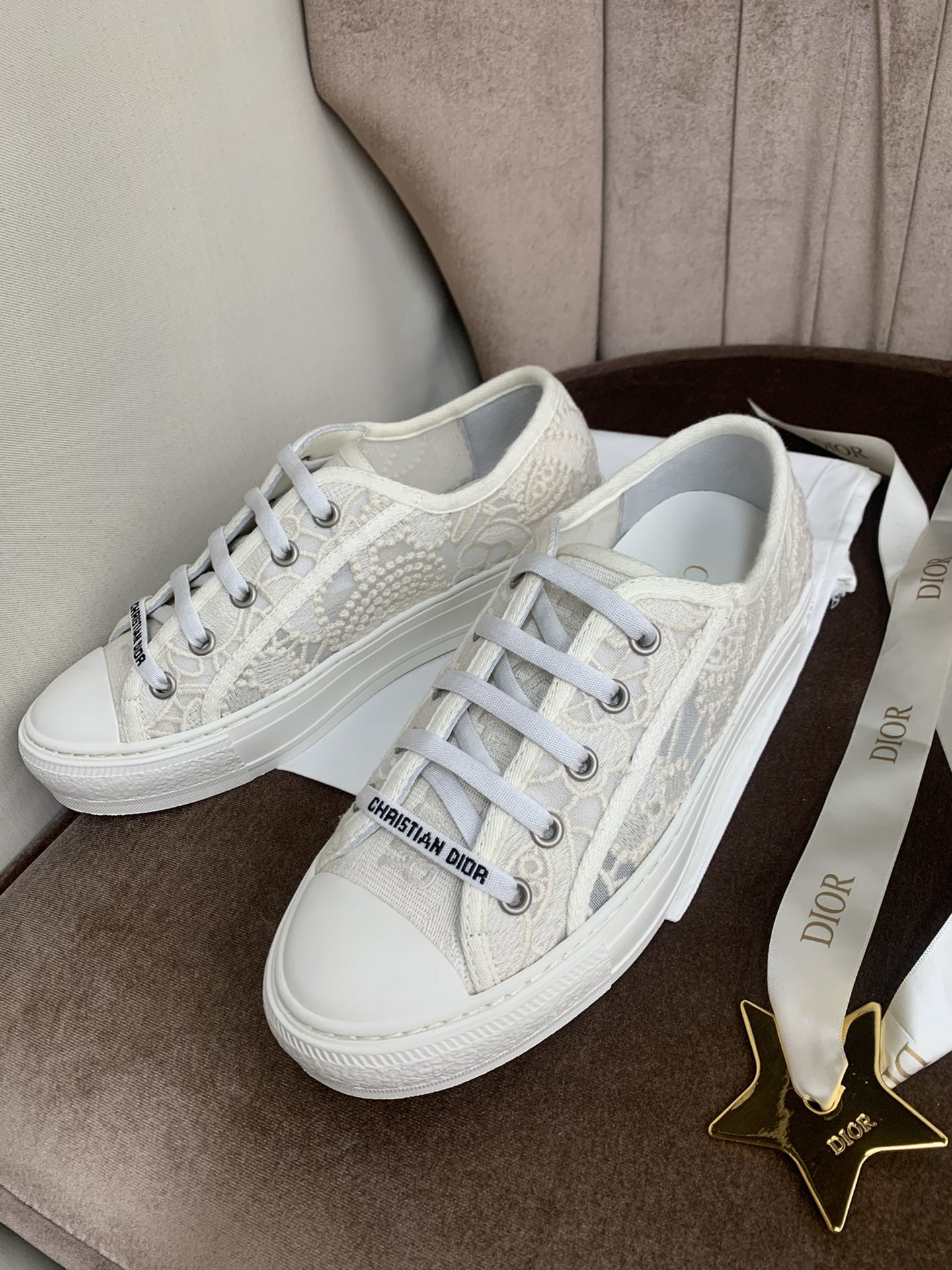 (1:1 replica) Christian Dior Women s Walk n Dior Sneaker White For Women CD KCK353MCM_S03W