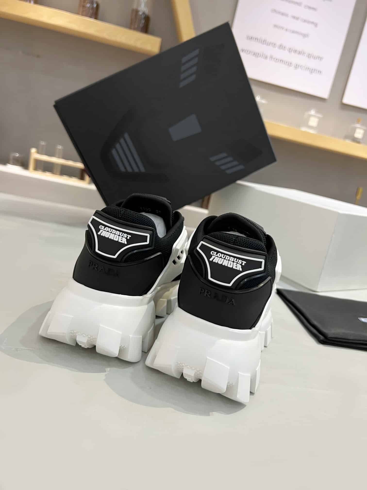(1:1 replica) Prada Cloudbust Thunder Sneakers Black And White For Women PRD