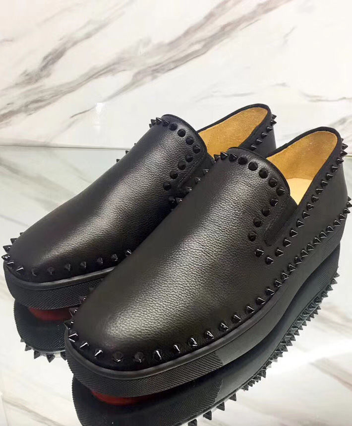 (1:1 replica) Christian Louboutin Unisex Rivet casual shoes Black