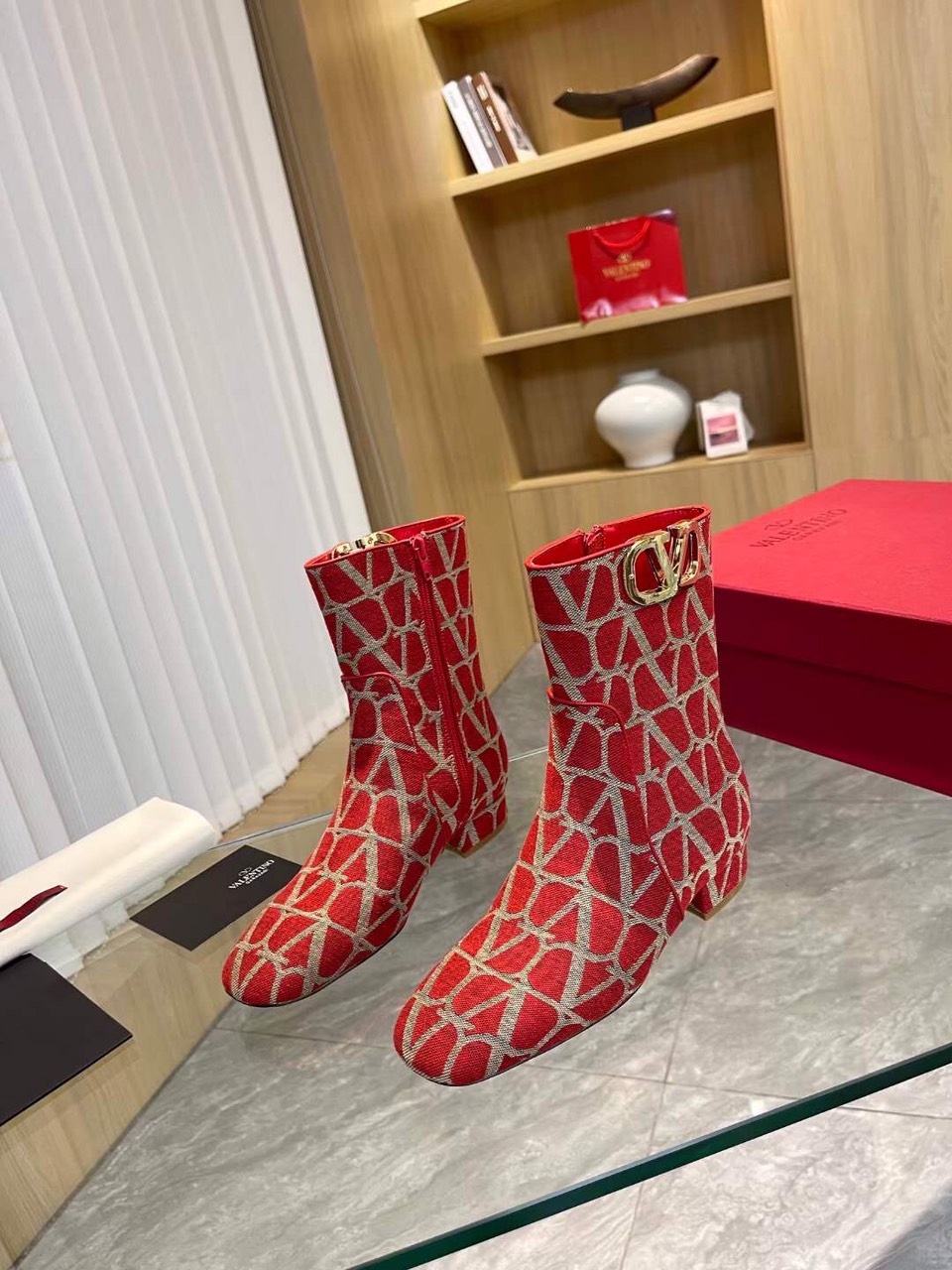 (1:1 replica) Valentino Logo Ankle Boot In Toile Iconographe