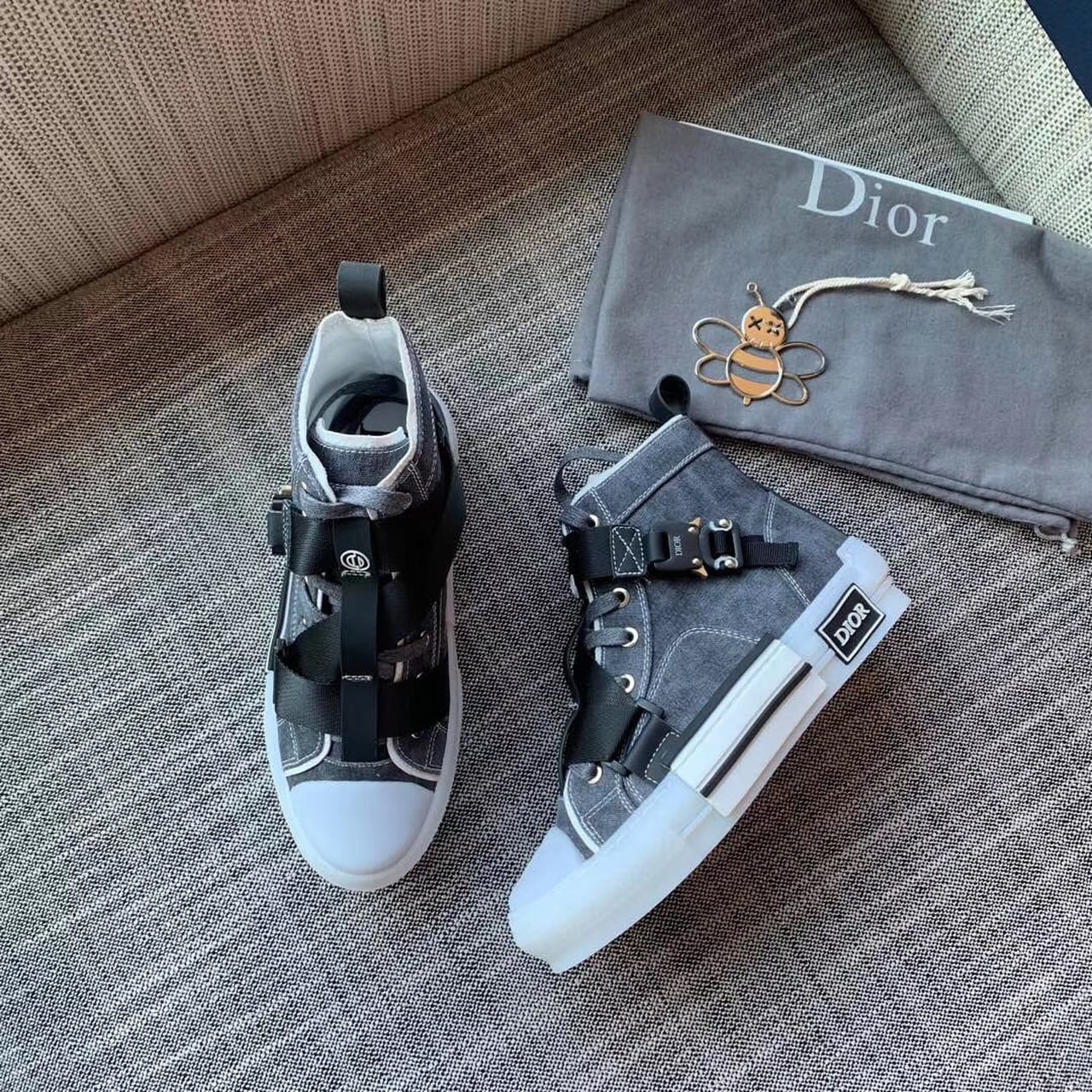 (1:1 replica) Christian Dior B23 High-Top Sneaker Gray For Women CD