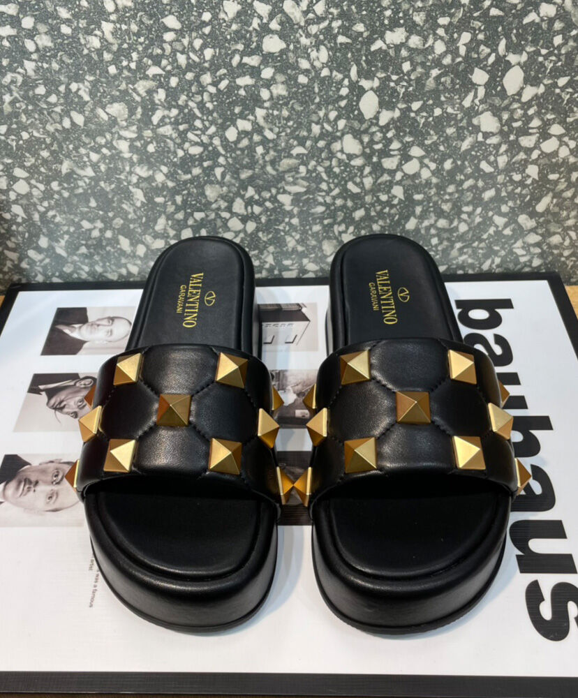 (1:1 replica) Valentino Women s Roman Stud Flatform Slide Sandal