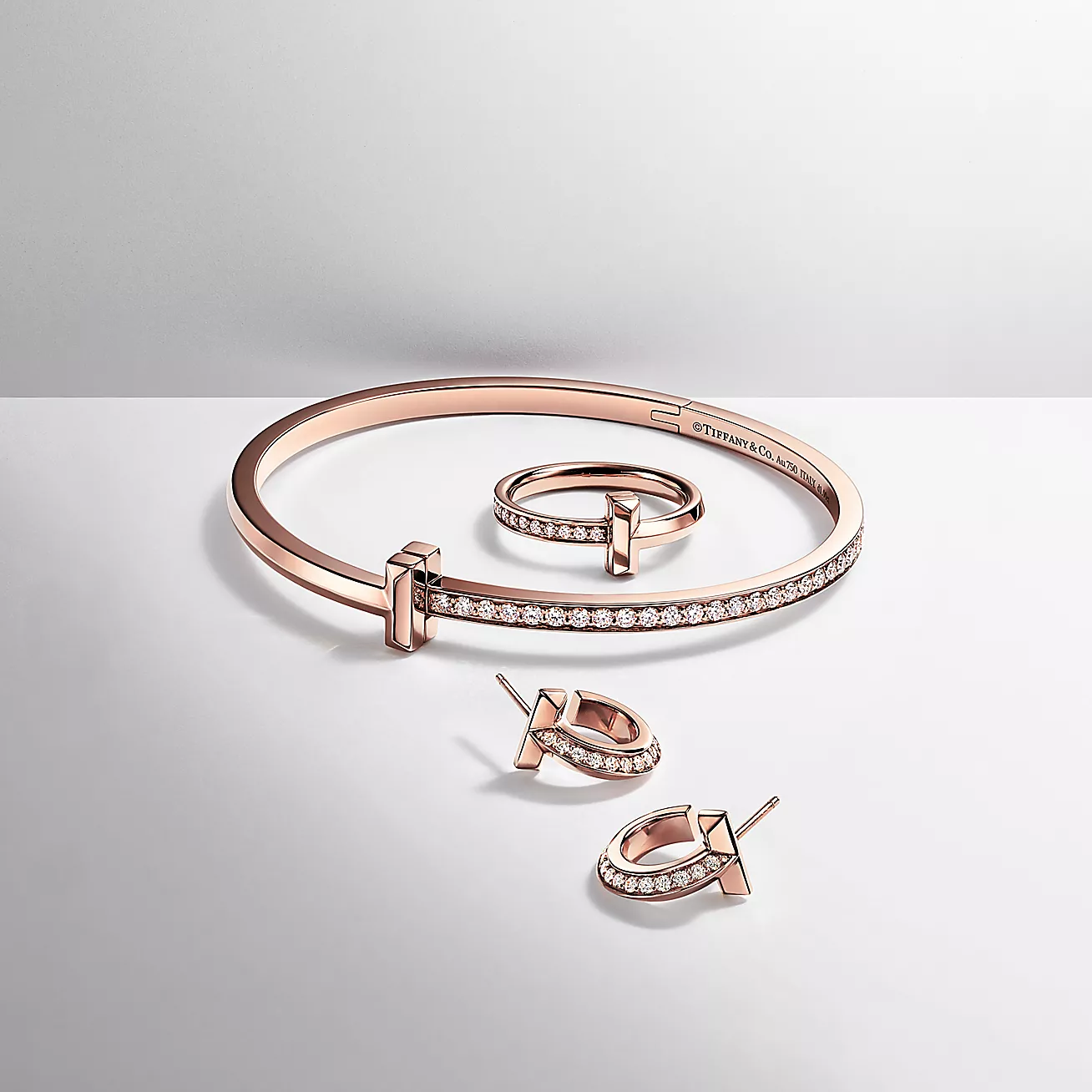 Tiffany T T1 Hoop Earrings in Rose Gold with Diamonds (1:1 replica)