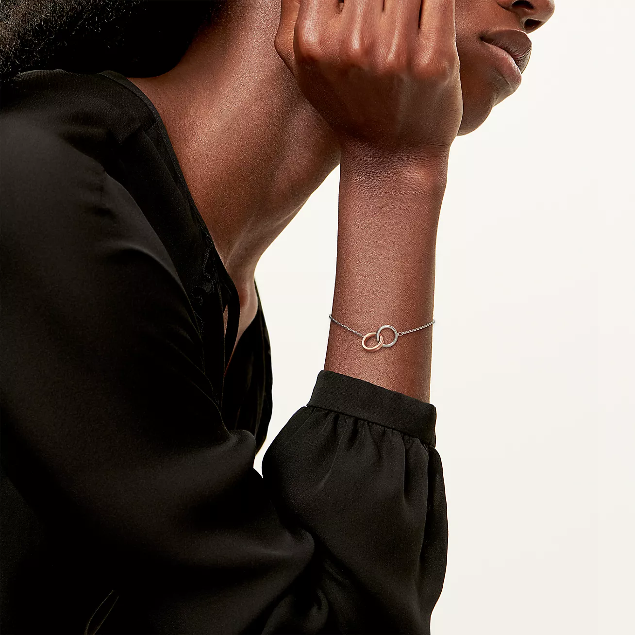 Tiffany 1837® Interlocking Circles Chain Bracelet in Sterling Silver and Rose Gold (1:1 replica)