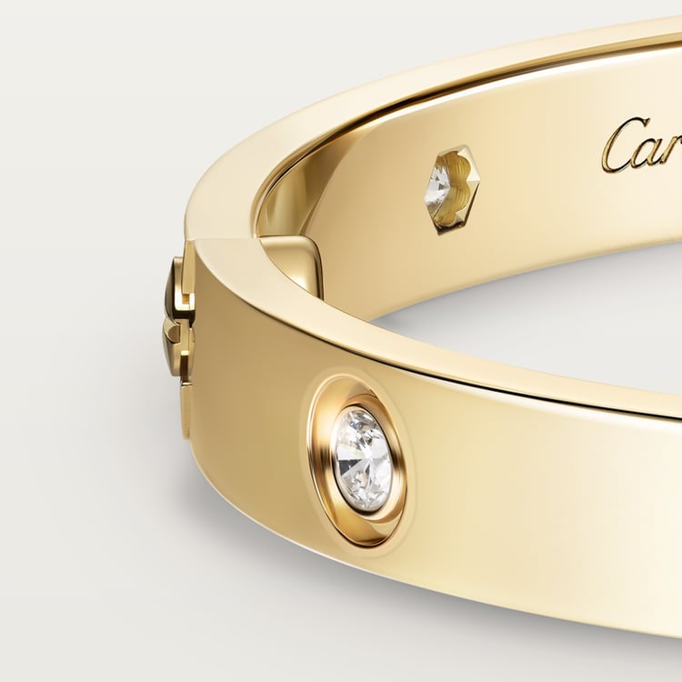 Top 1:1 replica Cartier Replicate LOVE bracelet, classic model,10 diamonds(1:1 replica)