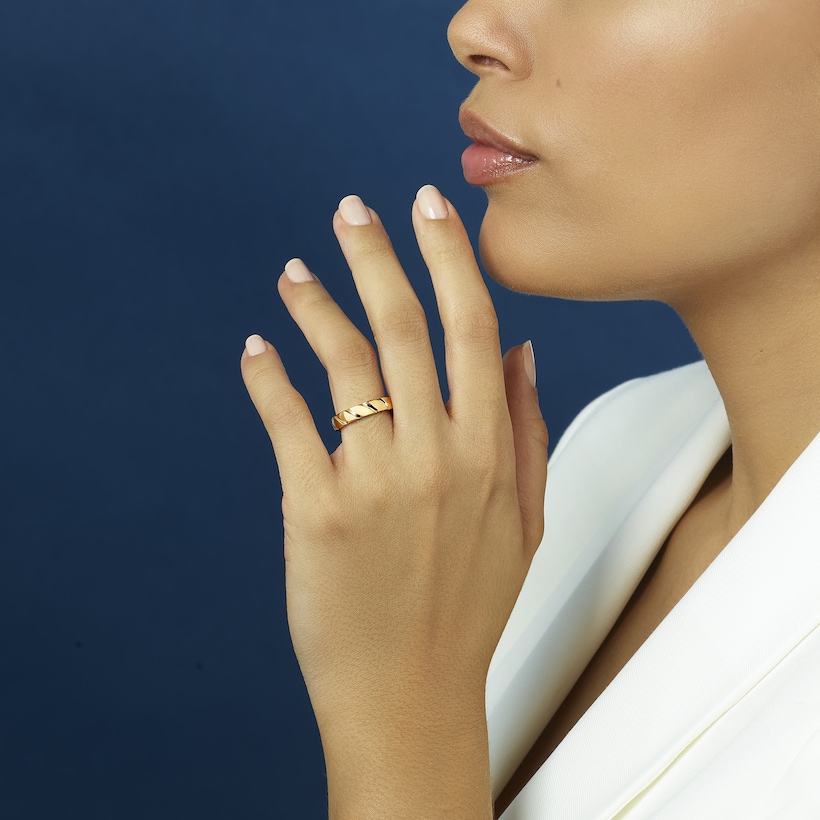 Top 1:1 replica of Chaumet Torsade de Chaumet wedding band