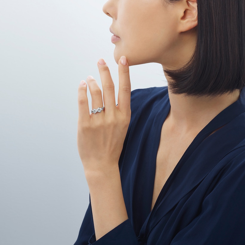 Top 1:1 replica of Chaumet Jeux de Liens ring