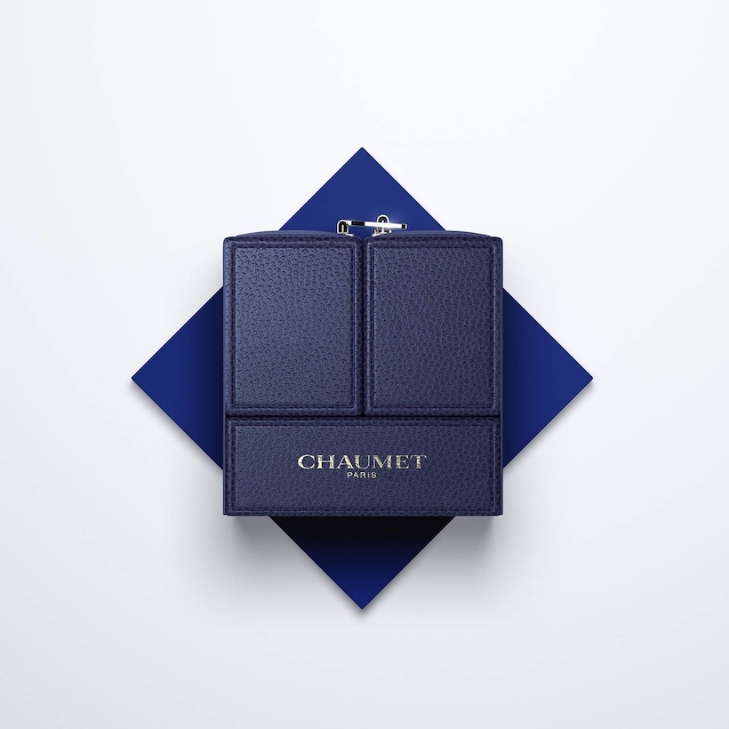 Top 1:1 replica of Chaumet Bee de Chaumet hoop earrings