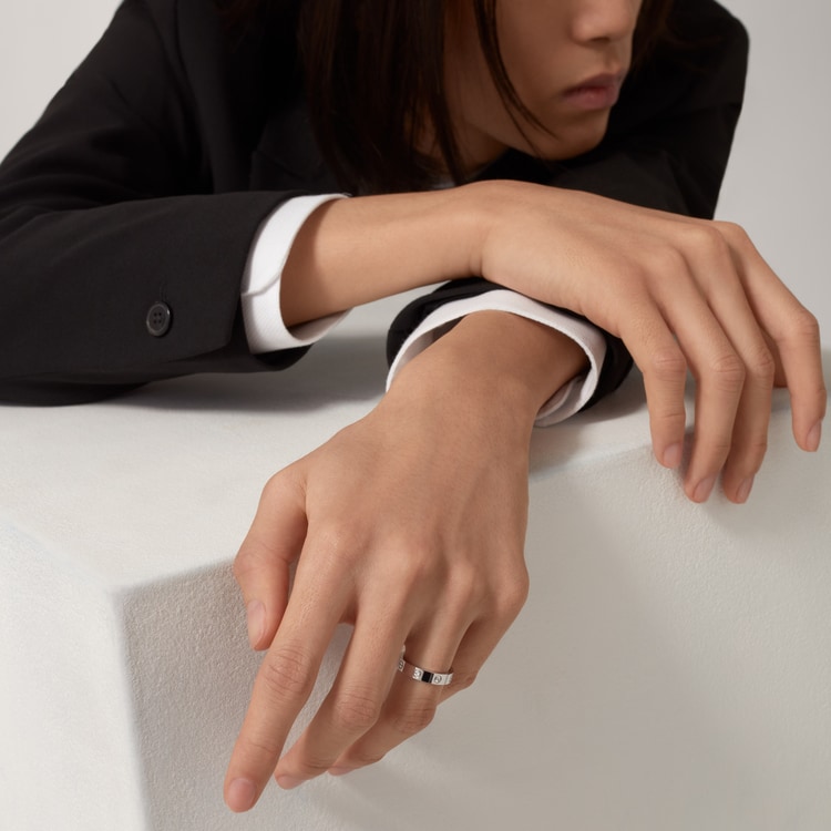 Top 1:1 replica LOVE ring, small model, 1 diamond