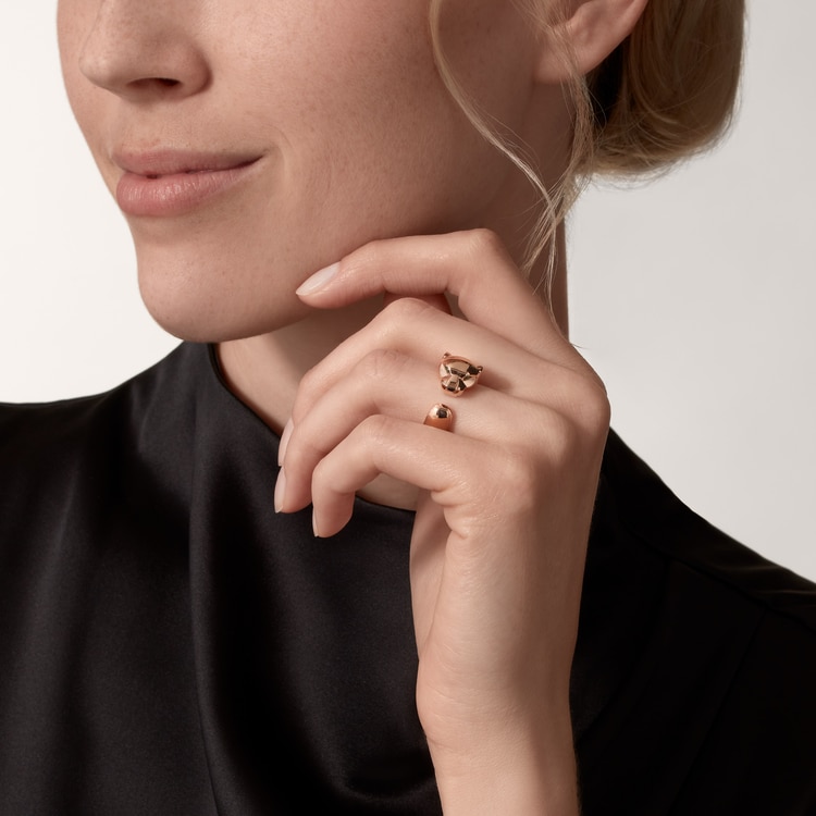 Top 1:1 replica Panthère de Cartier ring, medium model