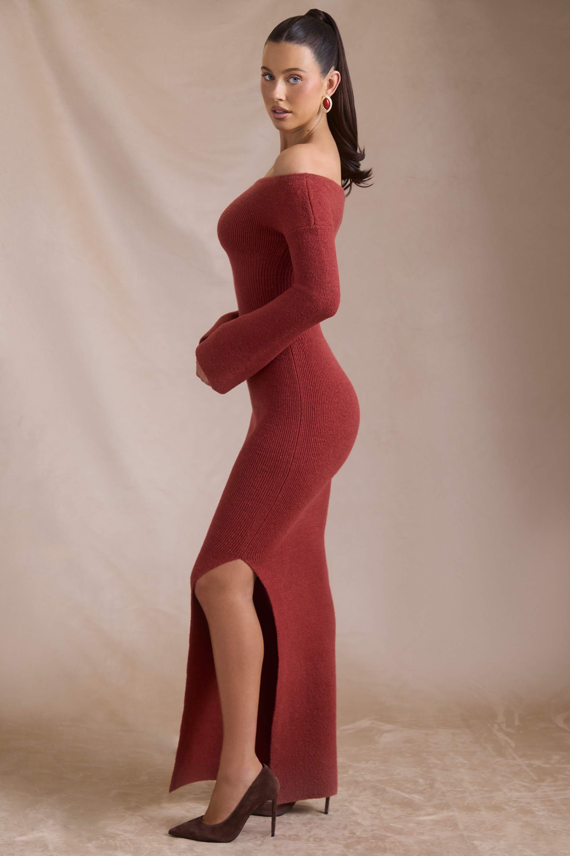 Terneigh-Ribbed-Knit Off-Shoulder Maxi Dress in Brick Red