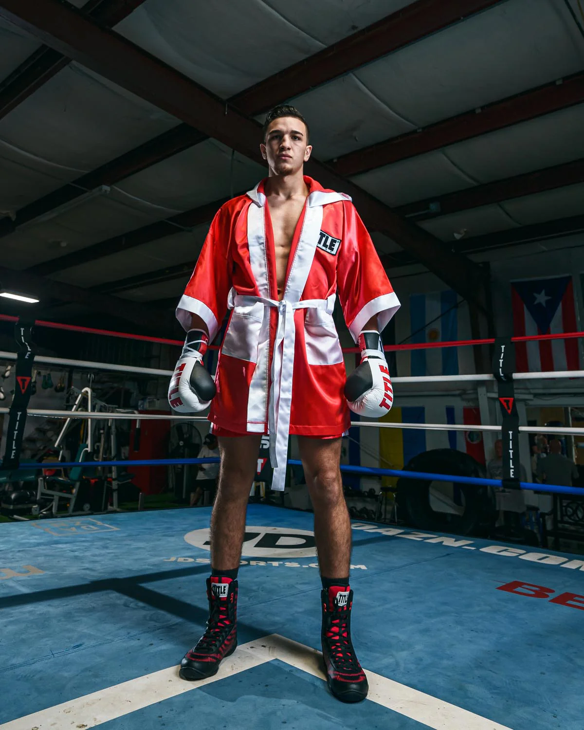 TITLE Boxing Pro Fingertip Robe 2.0