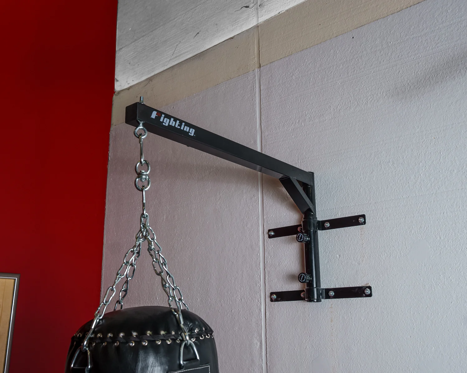 Fighting Slip-N-Move Wallmount Hanger 2.0
