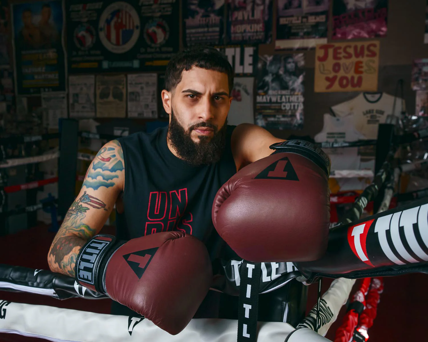 TITLE Boxing Gallant Bag Boxing Gloves