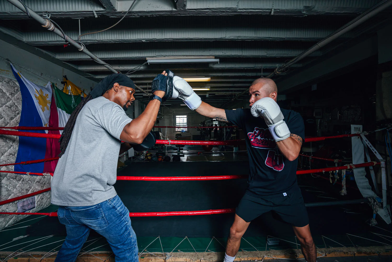 TITLE Black Blitz Micro Mitts