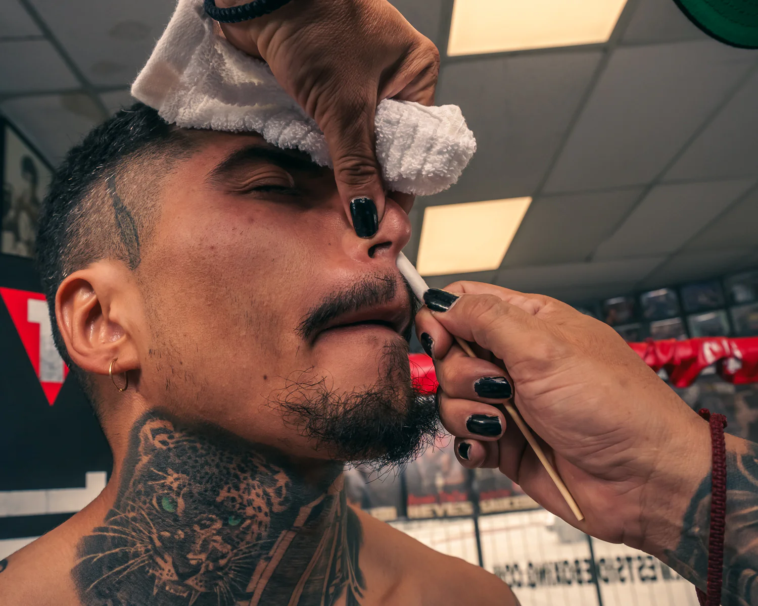 TITLE Boxing Ultra Absorbent Corner Swabs (30 Pack)