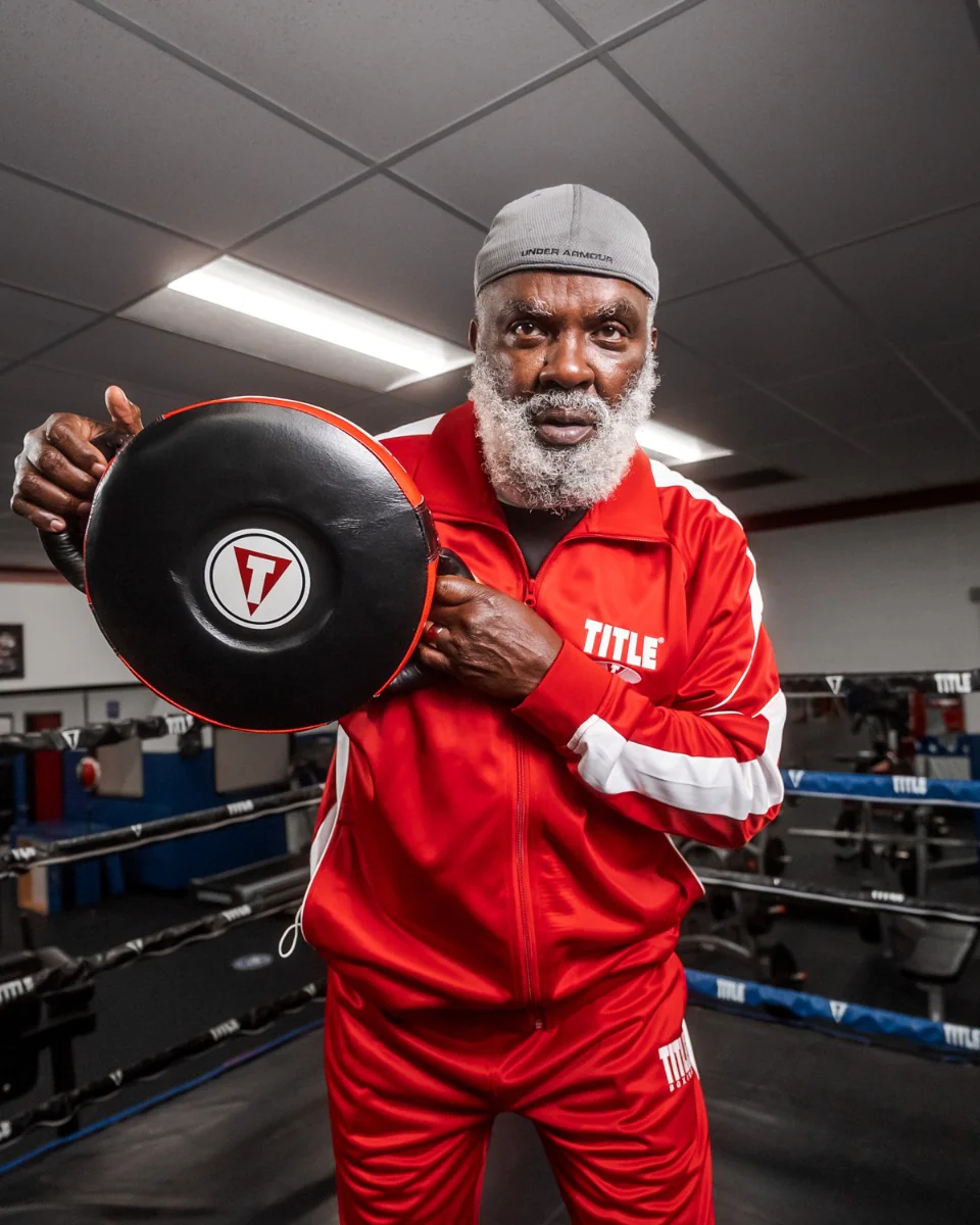 TITLE Boxing Fighting Fresh Punch Shield