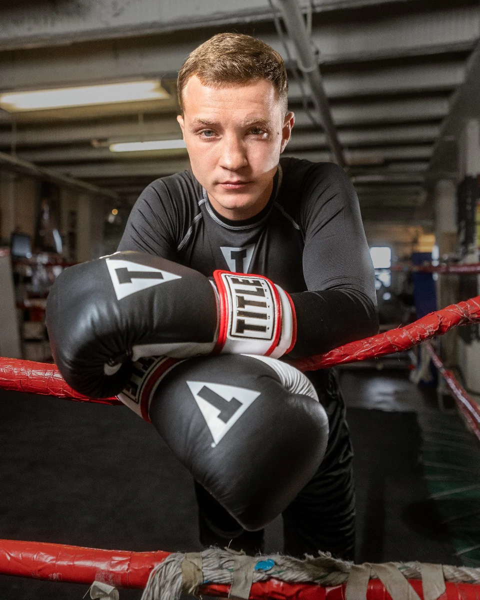 TITLE Boxing Gel World Bag Boxing Gloves