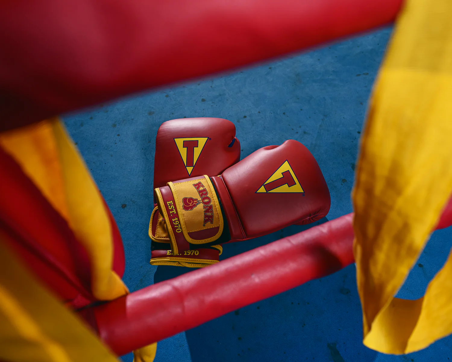 KRONK Boxing Gym Leather Training/Sparring Boxing Gloves